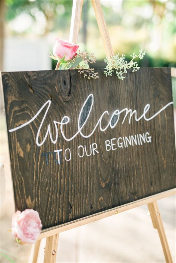 20+ Wedding Sign Ideas Your Wedding Guests Will Love