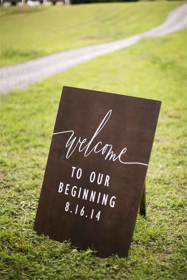 20+ Wedding Sign Ideas Your Wedding Guests Will Love