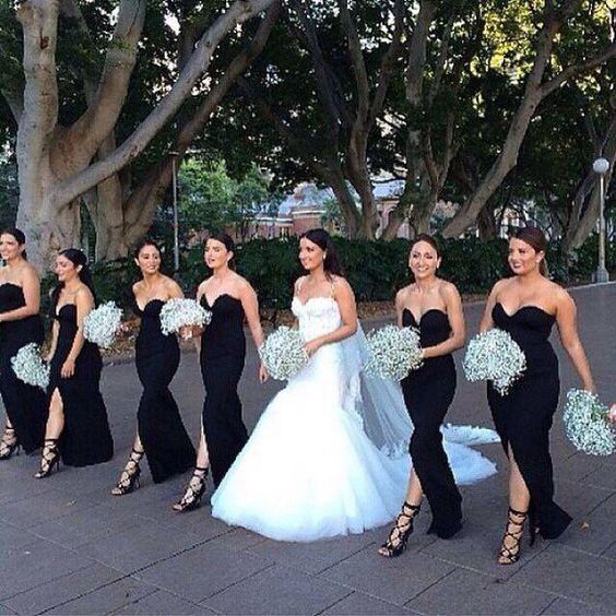 Don’t Miss These 22 Black Bridesmaid Dresses for Your Fall and Winter