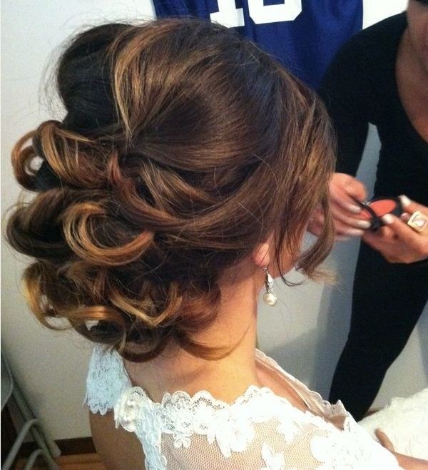 Creative and Elegant Wedding Hairstyles for Long Hair