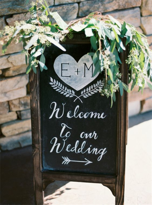 rustic and chalkboard Wedding Welcome Sign Ideas Your Wedding 18