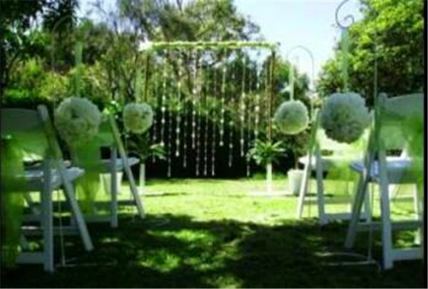backyard wedding ideas 25