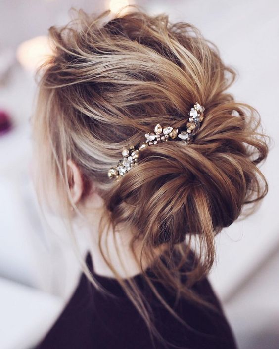 Beautiful messy bridal hair updos