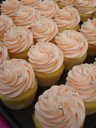 Cupcakes with silver pearls