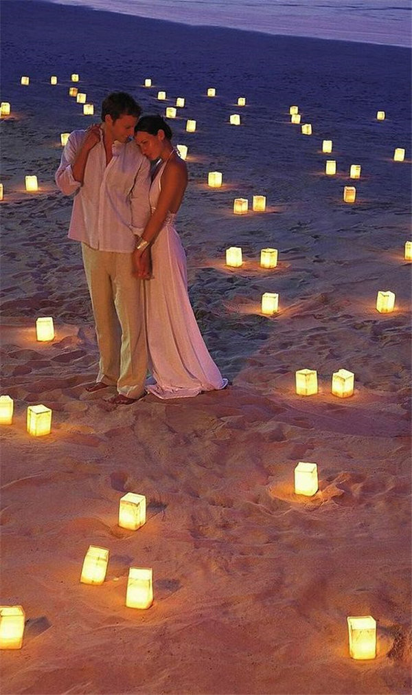 romantic beach wedding lighting photo ideas