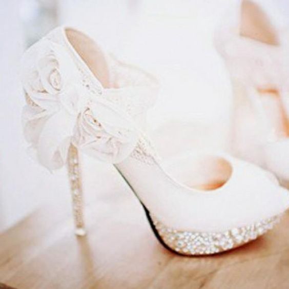 Beautiful white wedding shoes ideas