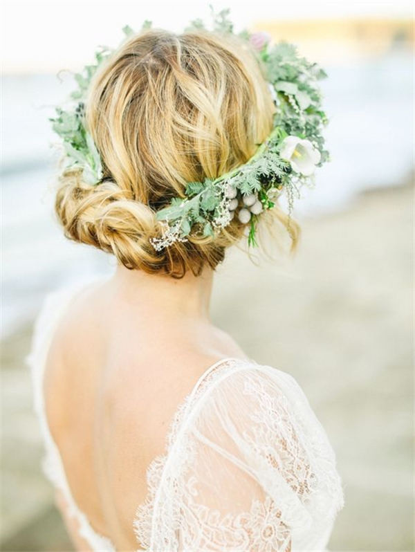 Coastal Bridal Inspiration with Organic Florals and Greenery