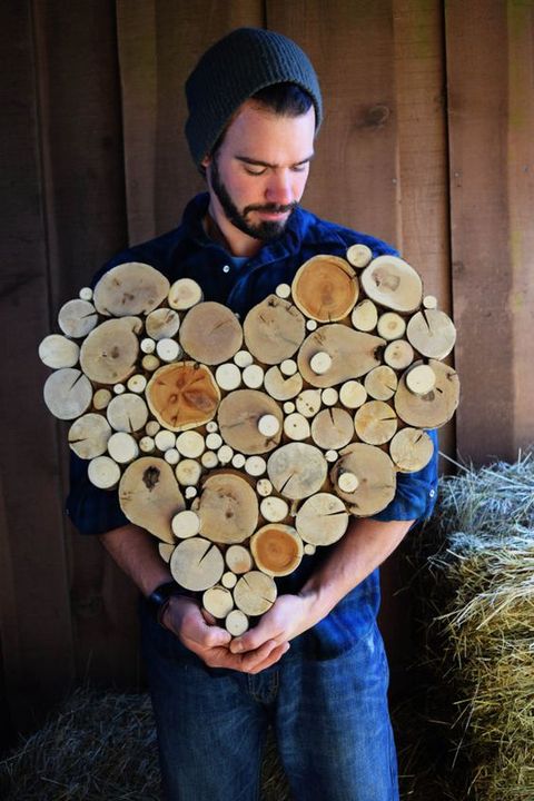 Wood slices are a great idea for any woodland boho rustic and organic wedding