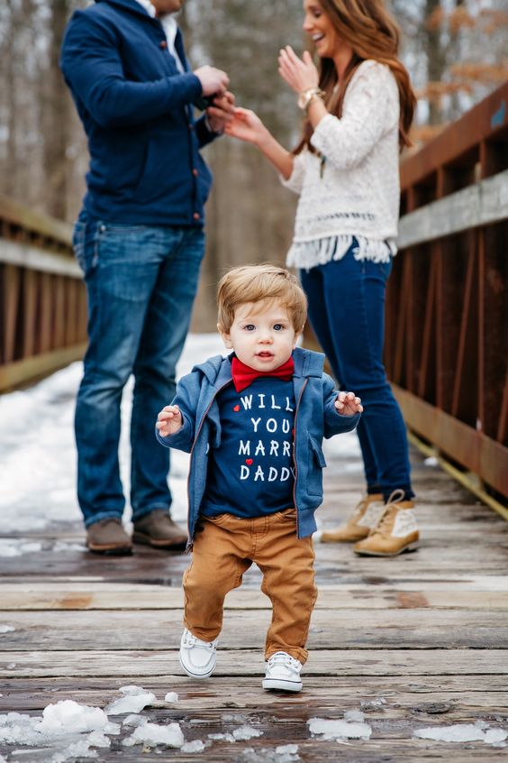Couple's 1-Year-Old Son Helped Dad Propose in the Cutest Way Possible