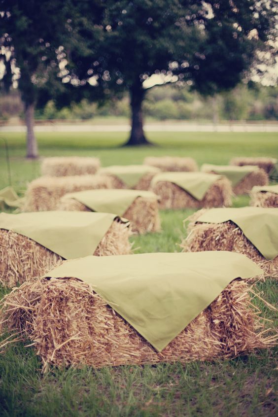Great idea for a rustic or country wedding