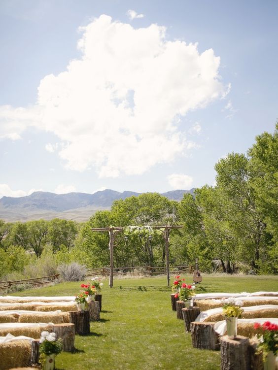 Hay Bale Weddings 58 Totally Ingenious Ideas For An Hay Bale Wedding