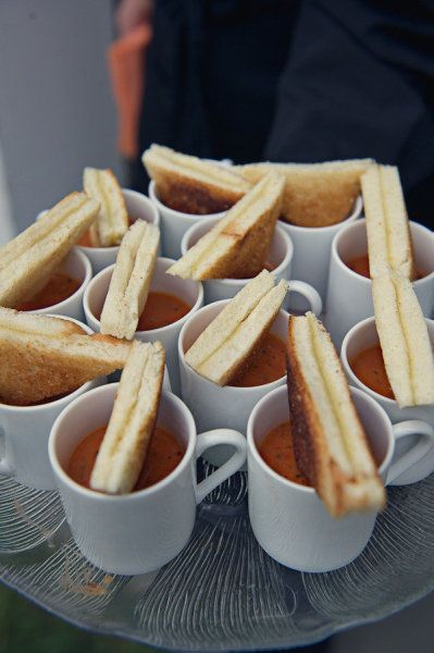 Winter wedding food station - Keep Everyone Warm and Dry at Your Winter Wedding