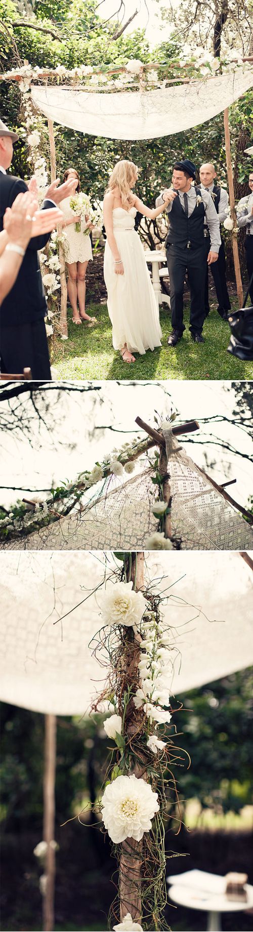 If you have been on the lookout for beautiful huppahs chuppahs, this one takes the cake so far