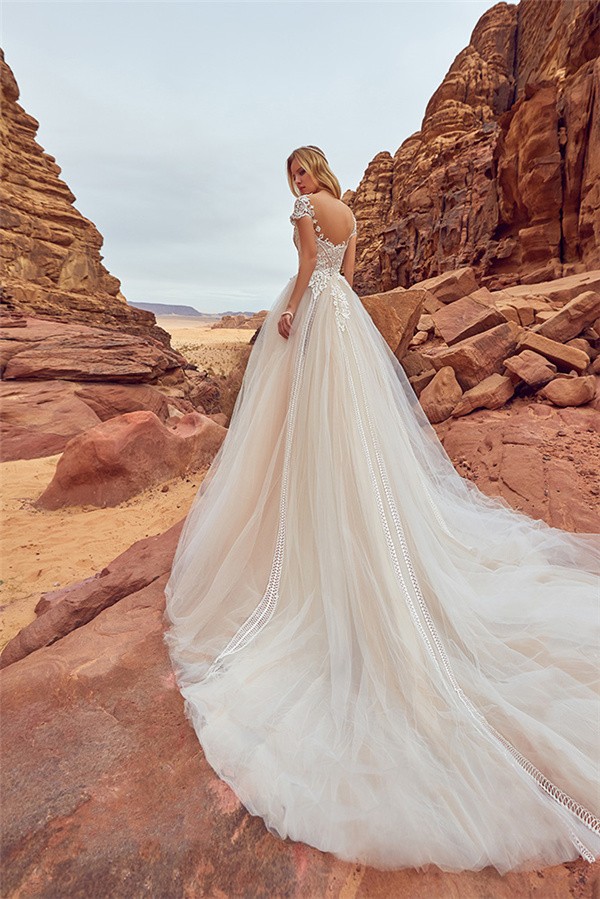 Oksana Mukha 2018 Wedding Dresses Collection -mariella-2