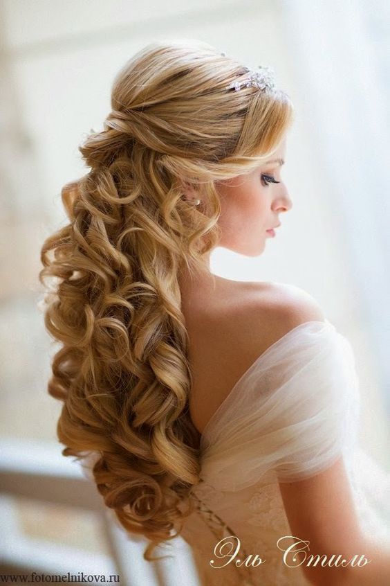 Steal-Worthy Wedding Hairstyles by Belle the Magazine