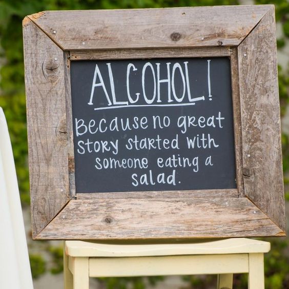 Vintage photo frame wedding sign ideas