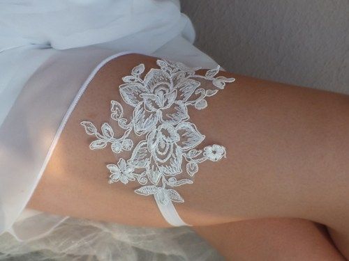 Ivory Lace Wedding Garter