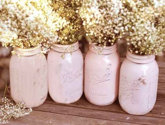 OMG mason jars with baby's breath