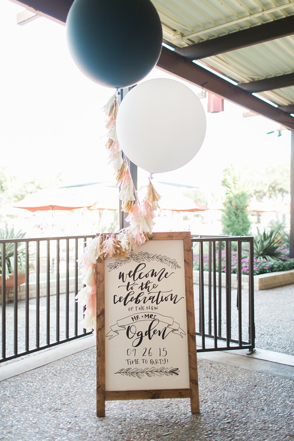 Black and white giant balloons - wedding welcome sign