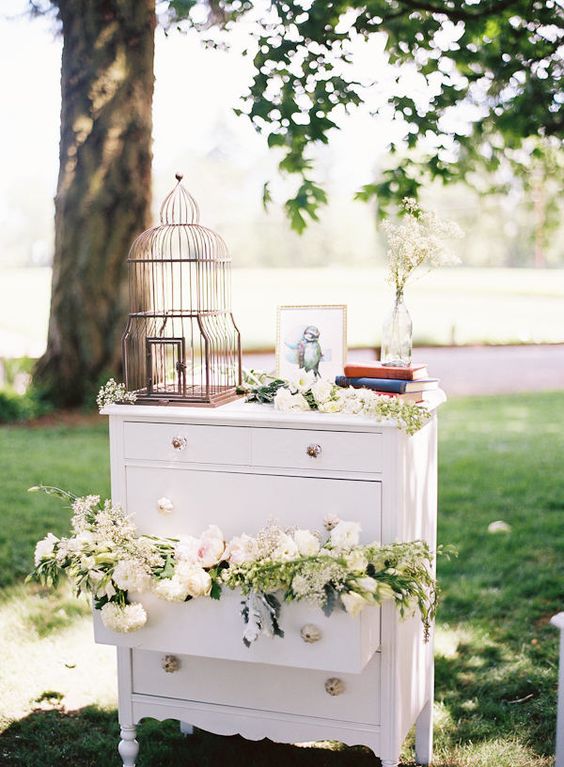 lovely and unique birdcage wedding decorations