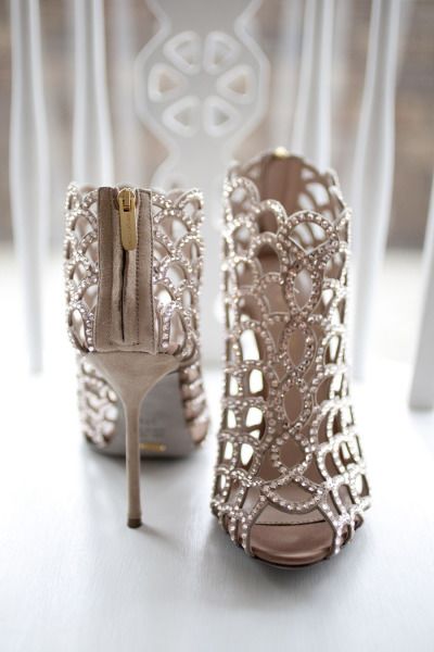 stylish silver wedding shoes