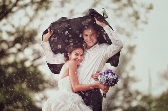 creative and fun wedding photo