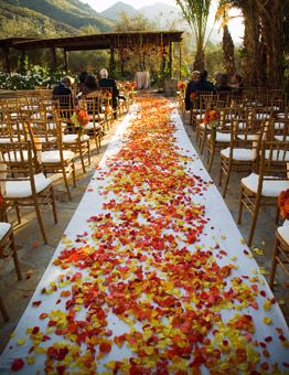 fall wedding aisle with flowers