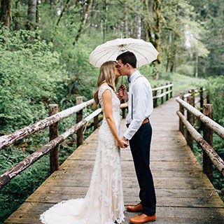 rock your wedding with rainy kiss photo