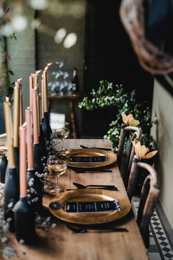 vintage and chic winter wedding decor