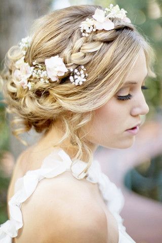 vintage-inspired boho bridal updo