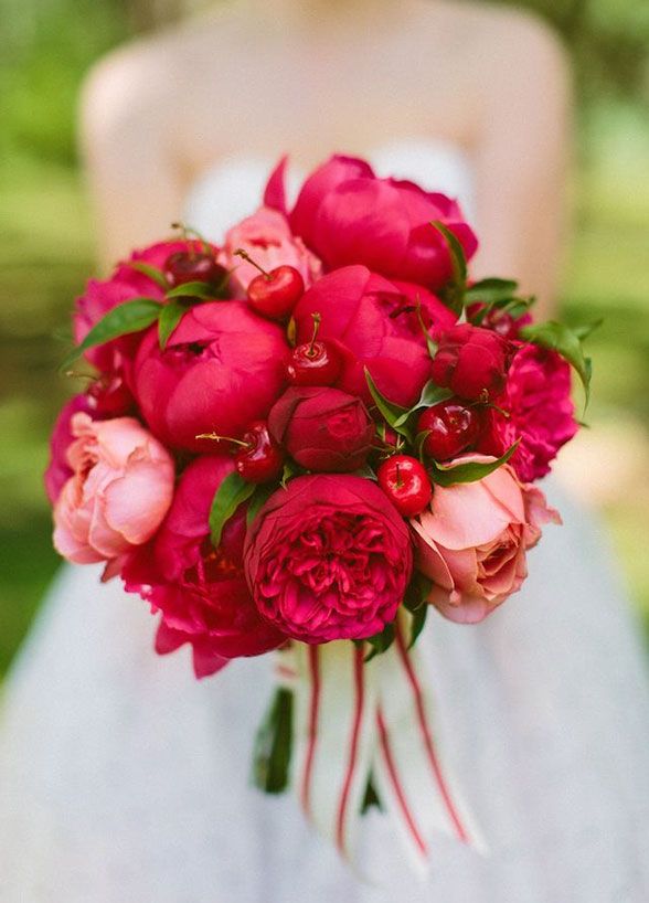 Super picture-perfect peony wedding bouquets you will adore 001
