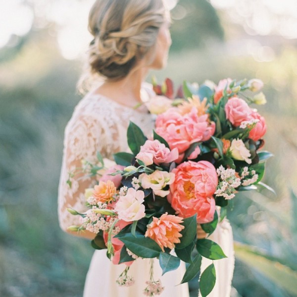 Super picture-perfect peony wedding bouquets you will adore 005