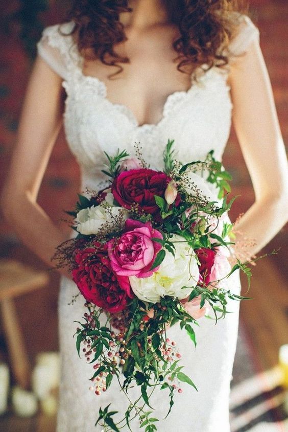 Super picture-perfect peony wedding bouquets you will adore 017