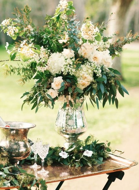 Vintage Wedding Centerpieces That Take Your Wedding to a New Level 011