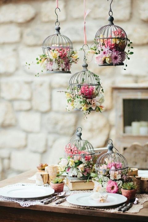 Vintage Wedding Centerpieces That Take Your Wedding to a New Level 013