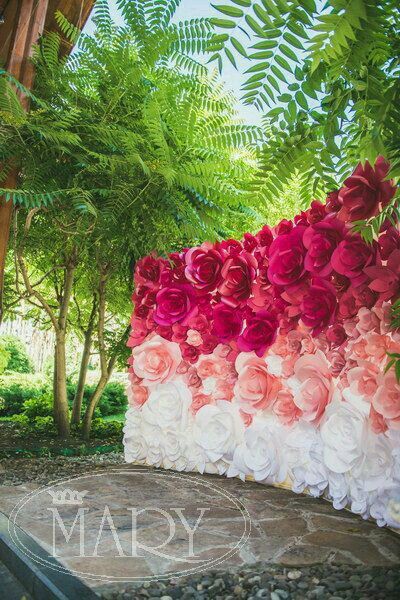 22 Trending Flower Wall Backdrops for Your Wedding Day 22 Trending Flower Wall Backdrops for Your Wedding Day