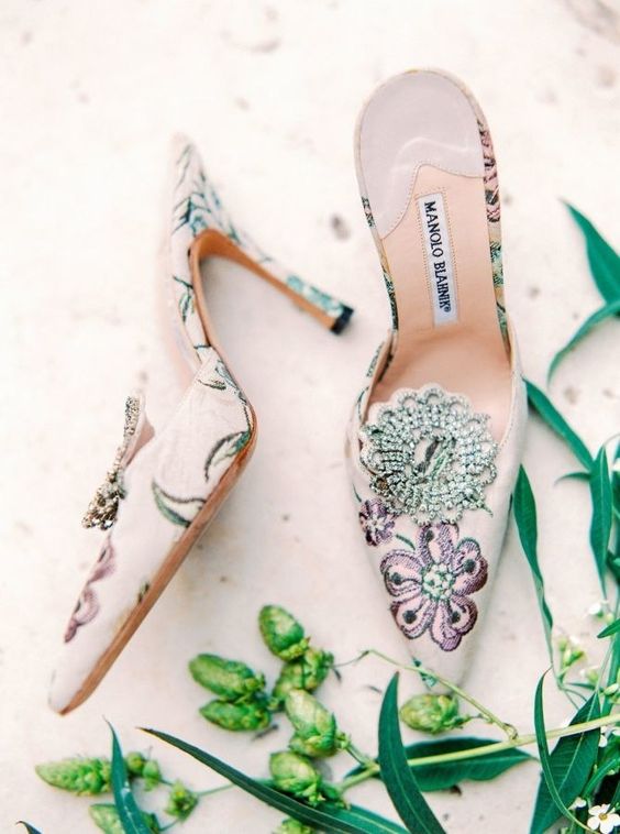 18 Must-have Chic Spring Wedding Shoes to Stand You Out!