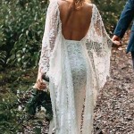 21 Oh So Amazing Bell Sleeve Wedding Dresses_002