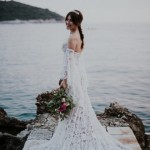 21 Oh So Amazing Bell Sleeve Wedding Dresses_011