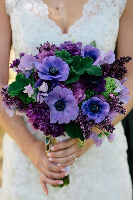 20 Ultra Violet Wedding Bouquet Ideas