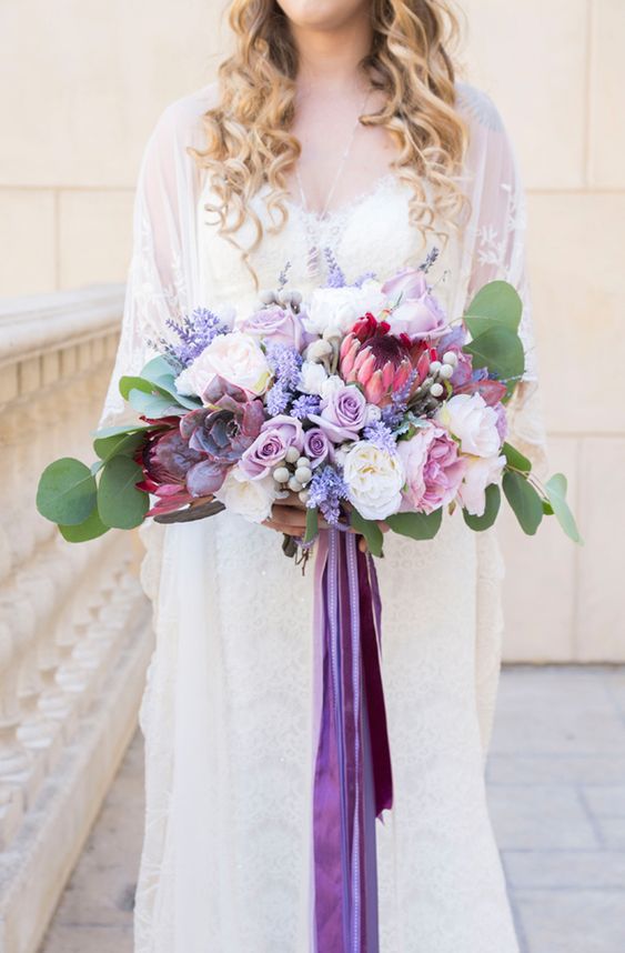 20 Ultra Violet Wedding Bouquet Ideas