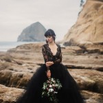 18 Non-traditional Black Gothic Wedding Dresses to Love-007