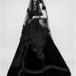 18 Non-traditional Black Gothic Wedding Dresses to Love-009
