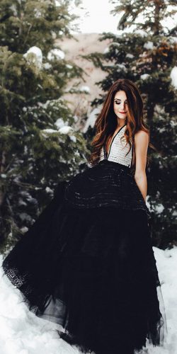 18 Non Traditional Black Gothic Wedding Dresses To Love