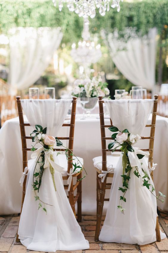 20 Chic Wedding Chair Decoration Ideas for Bride and Groom 20 Chic Wedding Chair Decoration Ideas for Bride and Groom