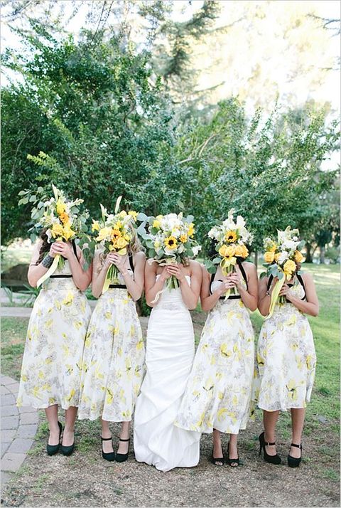 22 Floral Print Bridesmaid Dresses for Spring and Summer Weddings Trendy Floral Bridesmaid Dresses