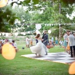 Budget Friendly Picnic Wedding Reception Ideas_006