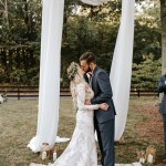 Stunning Tree Wedding Backdrop Ideas_002
