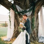 Stunning Tree Wedding Backdrop Ideas_014