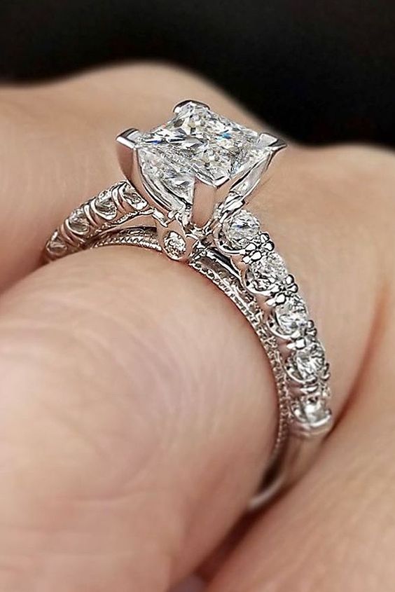  Verragio Engagement Ring 